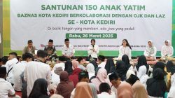 Mbak Vinanda dan Gus Qowim Serahkan Santunan kepada 180 Anak Yatim