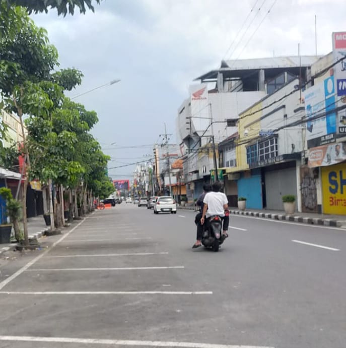 Hari Pertama Lebaran, Jalan Protokol Kota Kediri Lengang, Pusat Perbelanjaan Sepi 