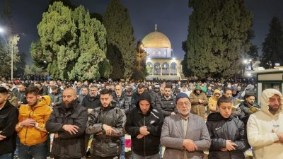 Puluhan Ribu Jamaah Padati Masjidil Aqsa untuk Shalat Tarawih