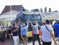 Polres Lamongan Latihan Pengendalian Massa untuk Antisipasi Aksi May Day