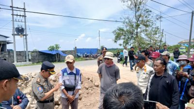 Satpol PP Nganjuk Sidak Proyek Pengurukan Lahan untuk Pabrik Rokok, Tegas Hentikan Aktivitas Selama Belum Ada Ijin