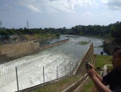 Catat Tanggalnya ! Jadwal Flushing Dua Bendungan di Blitar, Surga Bagi Pemburu Ikan