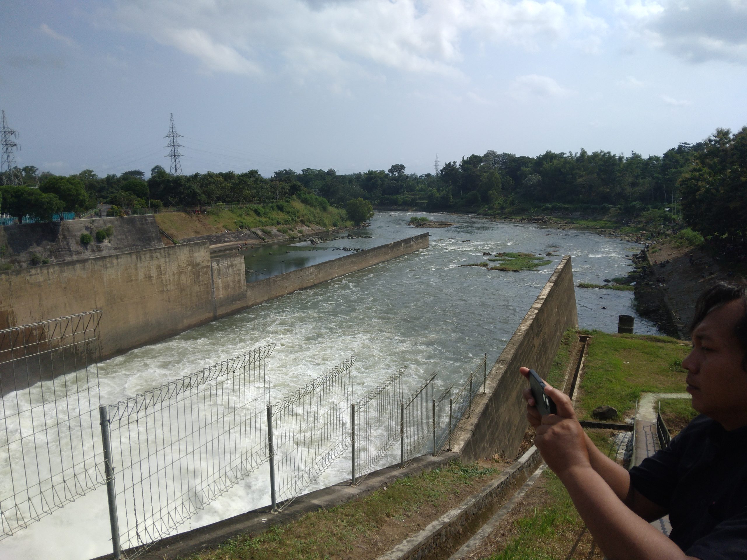 Catat Tanggalnya! Jadwal Flushing Dua Bendungan di Blitar, Surga Bagi Pemburu Ikan