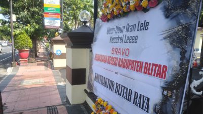 Kejaksaan Blitar Dapat Kiriman “Kado Ucapan” Usai Tahan Kabid SDA Tersangka Korupsi Dam Kalibentak