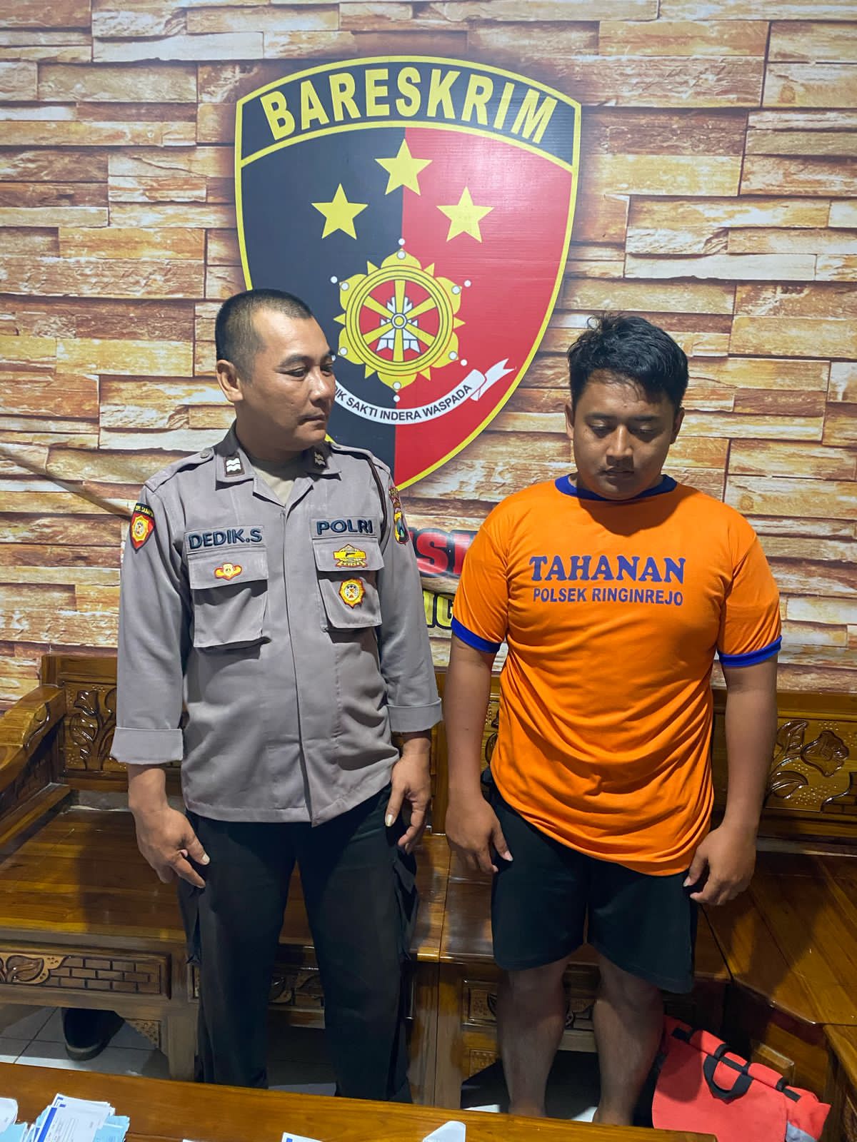 Gelapkan Uang Perusahaan, Warga Blitar Dibekuk Polisi di Rumahnya