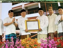 Ribuan Alumni Pondok Pesantren Tebuireng Hadiri Puncak Festival Pesantren Tebuireng 2025 dan Halal Bihalal Nasional