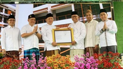 Ribuan Alumni Pondok Pesantren Tebuireng Hadiri Puncak Festival Pesantren Tebuireng 2025 dan Halal Bihalal Nasional