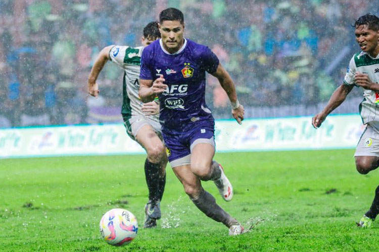 Fergonzi Kembali Perkuat Persik Kontra Persija, Ezra Walian Masih Butuh Waktu Pemulihan
