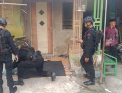 Penemuan Tiga Benda Diduga Mortir Gegerkan Warga Jombang, Malah Dibawa Pulang Usai Mancing!