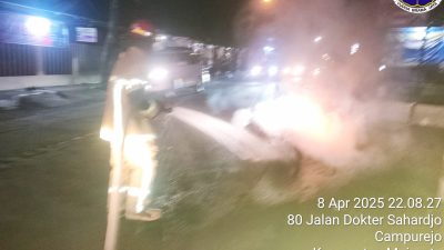 Motor Pemuda Semen Terbakar di Mojoroto, Diduga Karena Bocor Selang Bahan Bakar