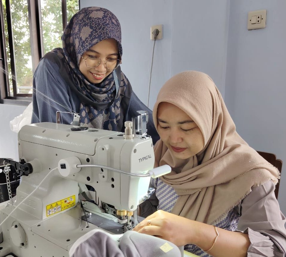 Tak Ingin Cemari Lingkungan, Ibu di Jombang Ini Bangun Usaha Popok Kain dan Angkat Ekonomi Warga