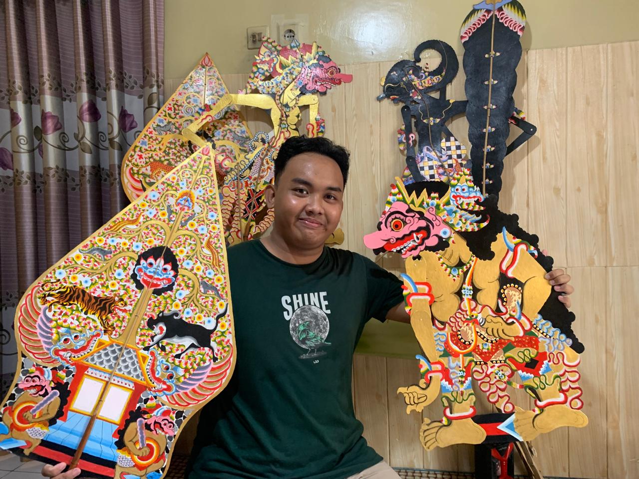 Farel Yuda Pemuda Jombang yang Menolak Melupakan Wayang