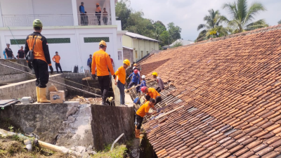 Robohnya Tandon Air di Pondok Pesantren Gontor Kampus 5 Magelang Menyisakan Duka