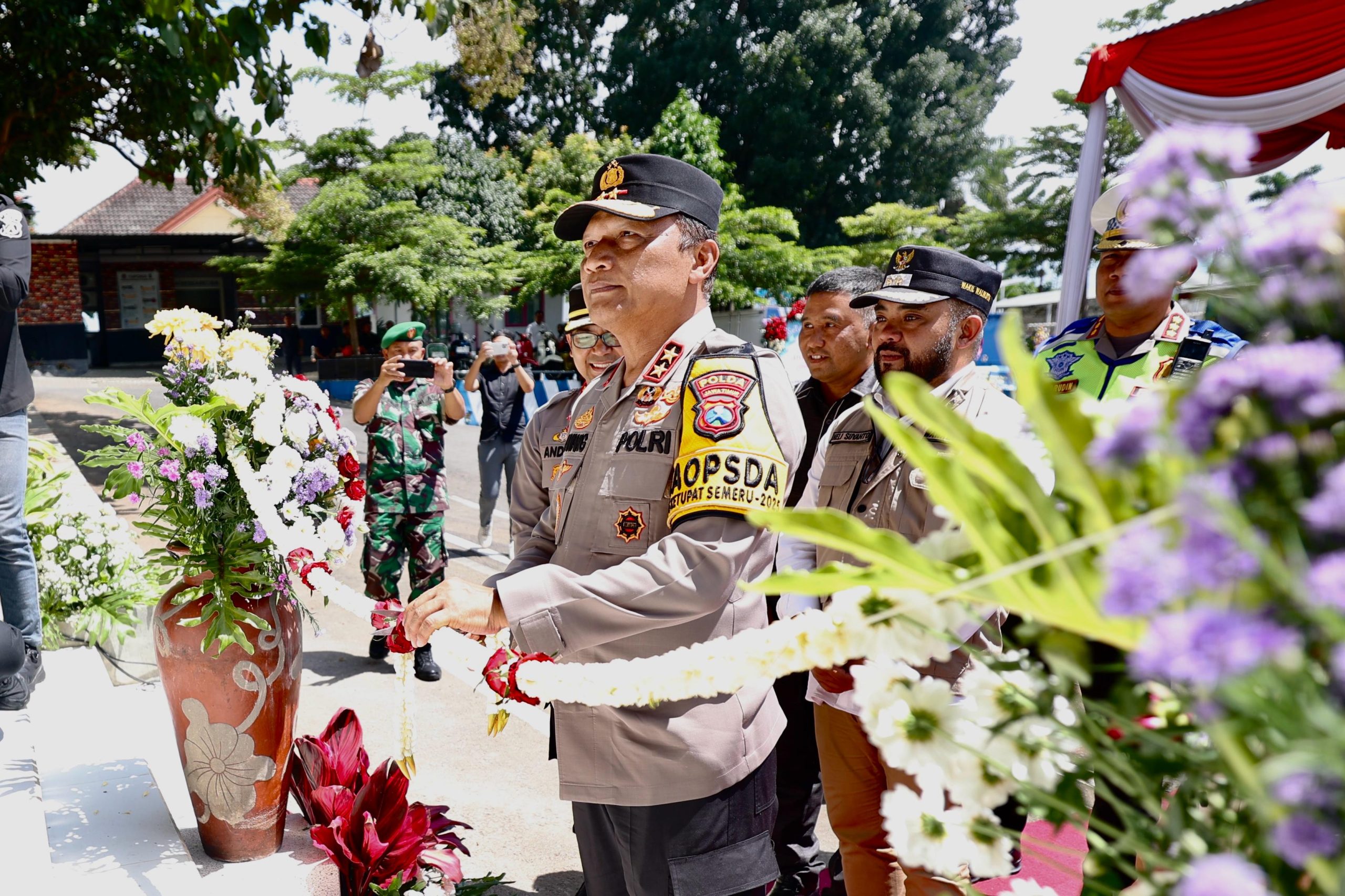 Kapolda Jatim Resmikan SAE Cafe di Polres Batu, Dorong Pelayanan Publik Lebih Humanis