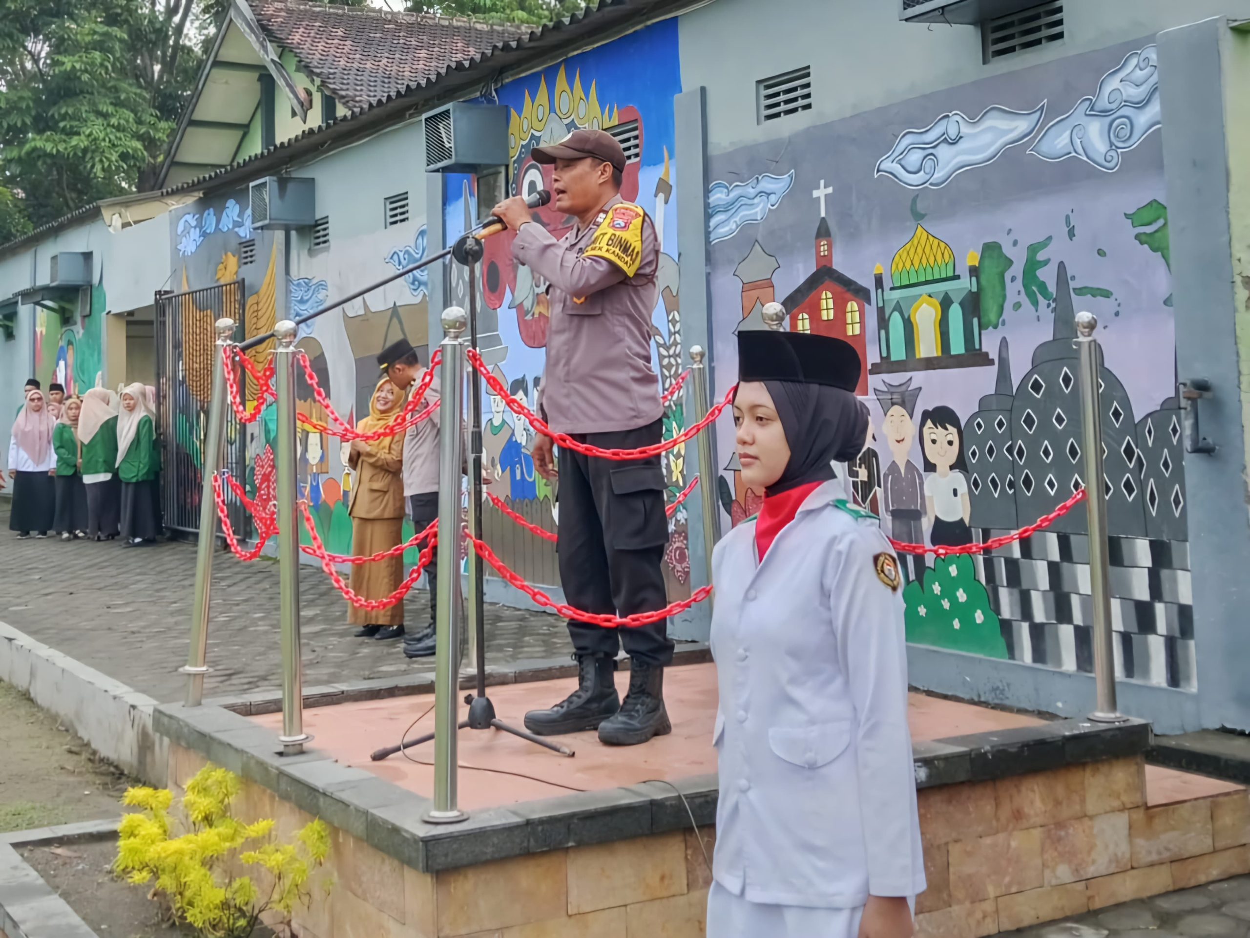 Cegah Tawuran dan Geng Motor, Polsek Kandat Edukasi Pelajar SMA