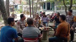 Lewat Cangkrukan, Kapolsek Ngadiluwih Ajak Warga Jaga Kamtibmas