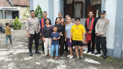 Polsek Plemahan Pastikan Ibadah Paskah di Kayen Lor Berjalan Aman dan Khidmat