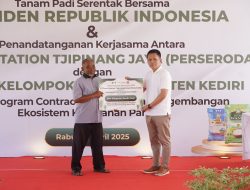 Petani Mekikis Dapat Bantuan Benih, Waluyo : Ini Dorongan Semangat bagi Kami