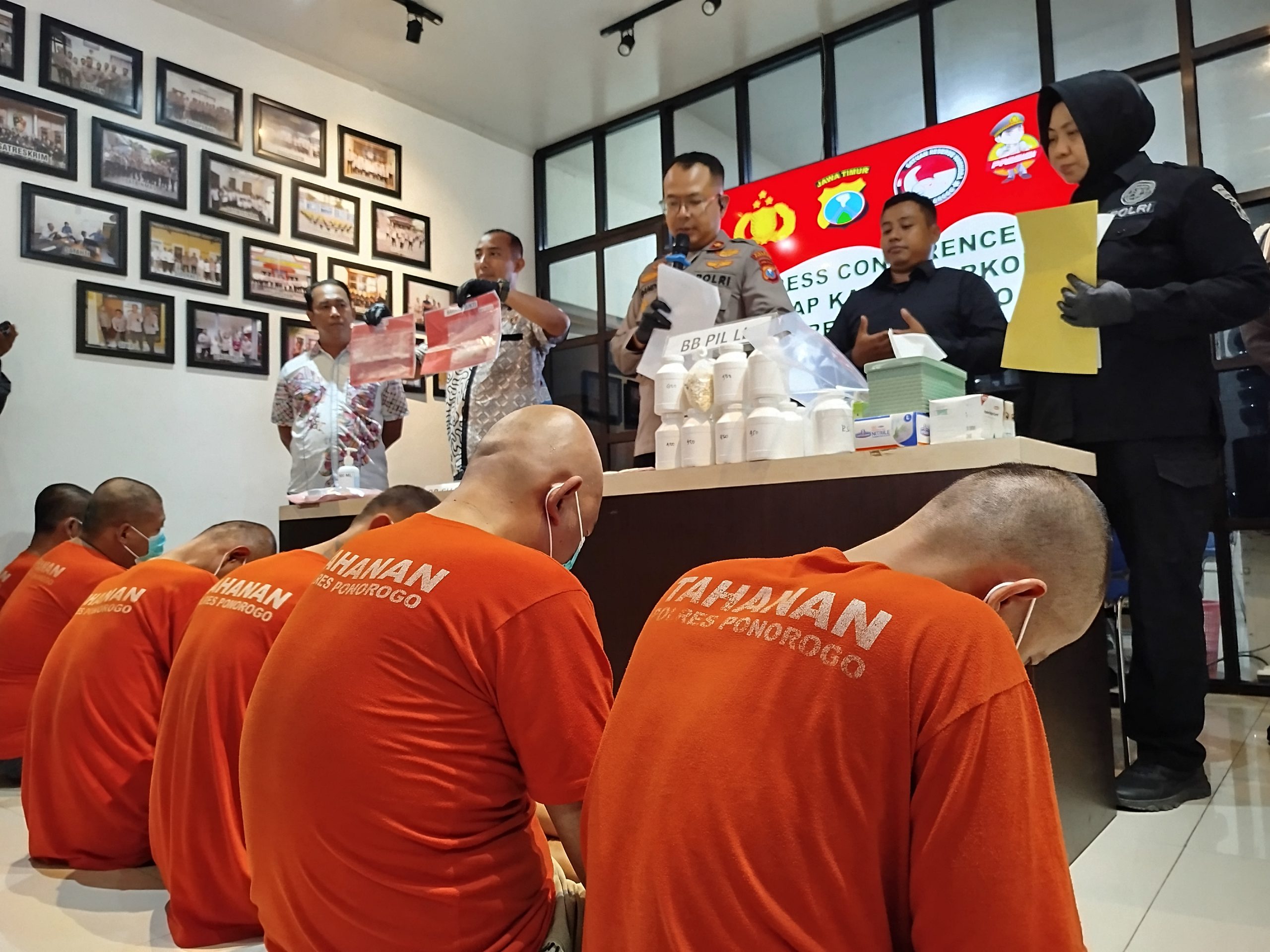 Satnarkoba Polres Ponorogo Bekuk 7 Tersangka Kasus Narkotika, Wakapolres: Ini Penangkapan Terbesar Awal Tahun