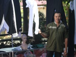 Omzet Toko Perlengkapan Haji Melejit Jelang Musim Keberangkatan