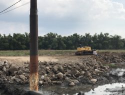 Diduga Gunakan Izin UMKM, Pengurukan Lahan Pabrik Rokok di Nganjuk Disorot