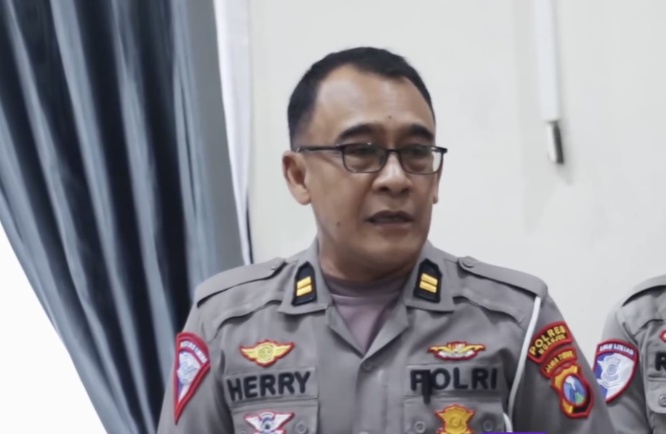 Diduga Lalai, Pelajar Luka Parah Usai Tabrak Truk Mogok di Sukomoro Nganjuk