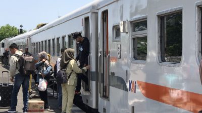 Sambut Hari Jadi Nganjuk ke-1088, PT KAI Daop 7 Tawarkan Diskon Tiket Kereta 20 Persen