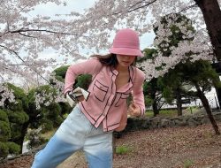 7 OOTD Korean Style Ala Jennie Blackpink yang Bisa Jadi Inspirasi Hijabers