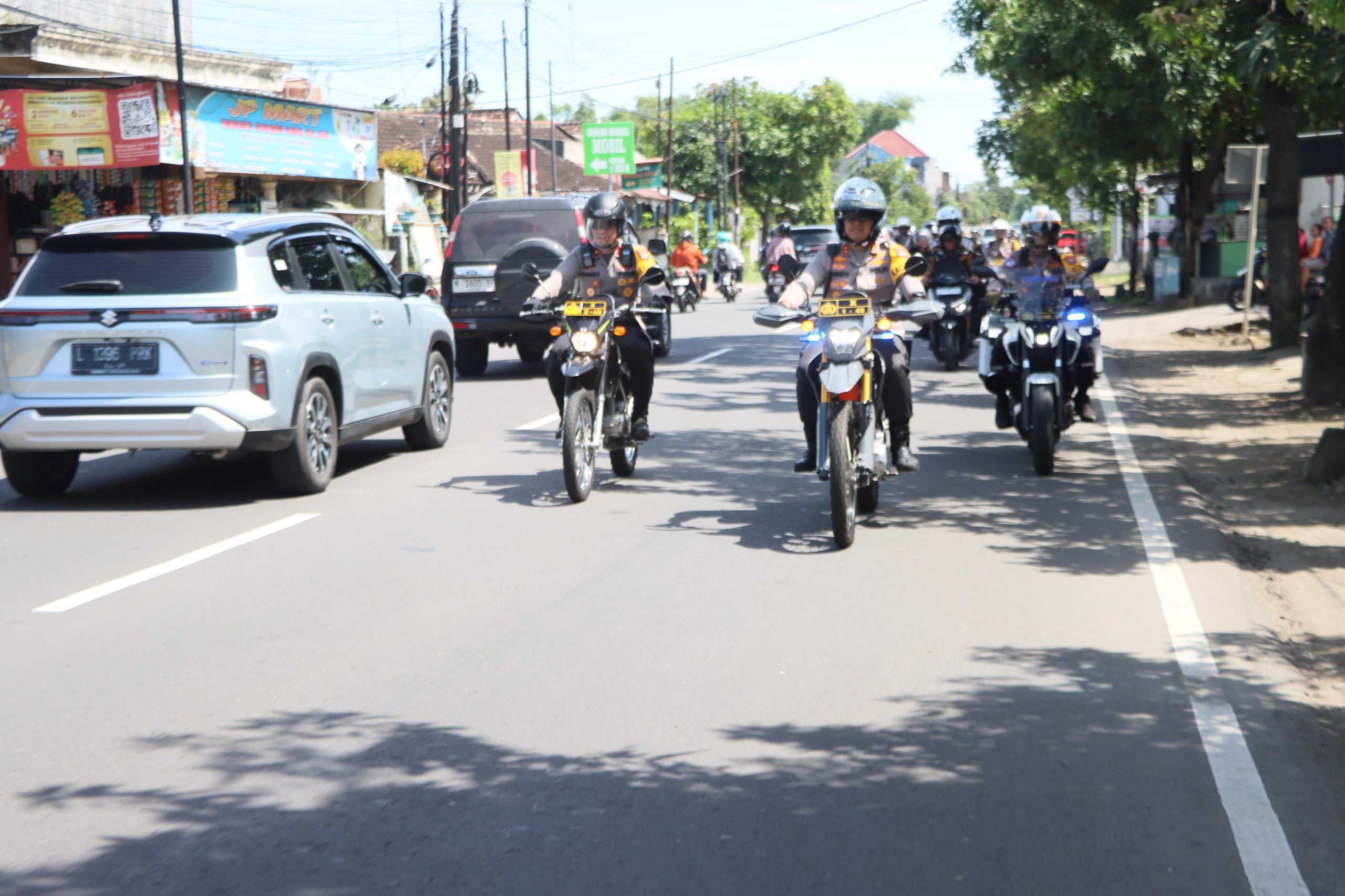 Pantau Arus Lalu Lintas Hari Keempat Pascalebaran, Kapolres Kediri Kota Sapa Langsung Pemudik