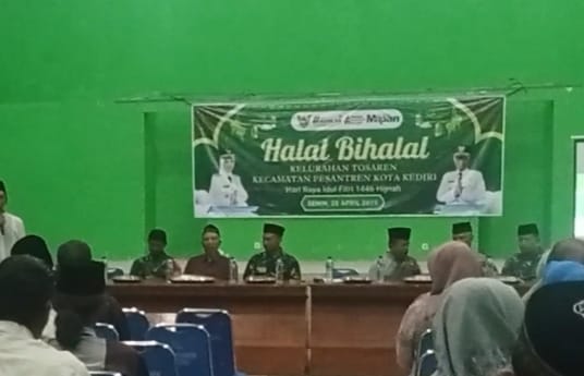 Koramil 0809/02 Pesantren Perkuat Sinergi dalam Halal Bihalal Warga Tosaren