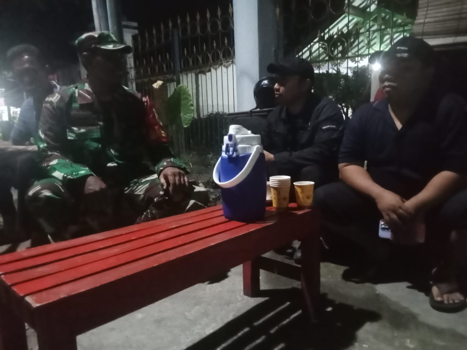 Lurah Singonegaran Tunjukkan Kepedulian, Sigap Dampingi Warga yang Berduka