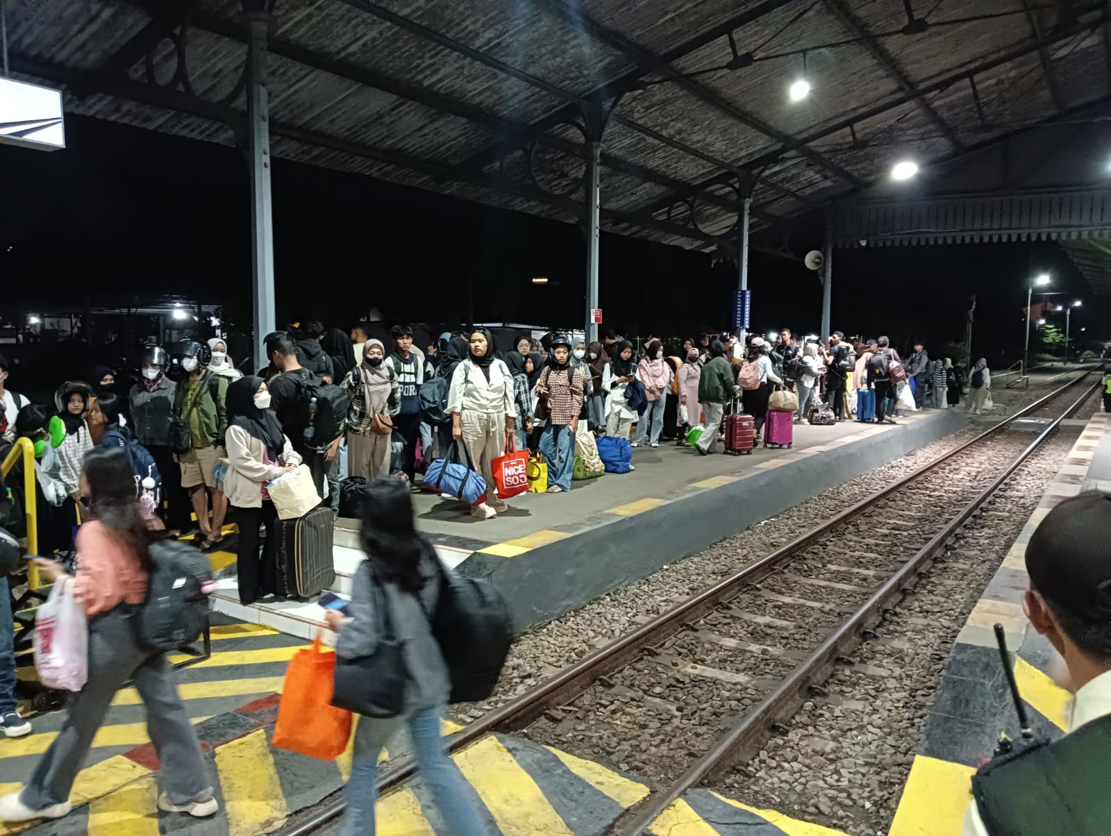 Angkutan Lebaran 2025, KAI Daop 7 Madiun Catat 186 Ribu Lebih Penumpang