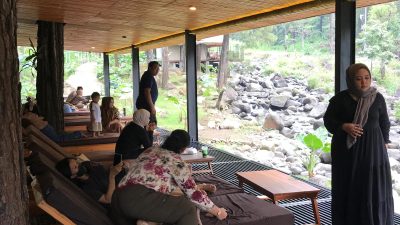 Alam Segar Jolotundo Jadi Pelarian Favorit Warga Kota yang Ingin Menenangkan Diri