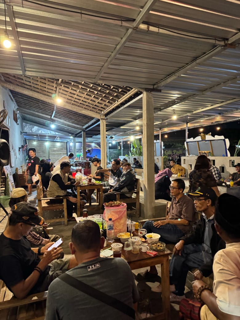 Halal Bihalal di Gili Padi Cafe Meriah, Artis Kediri dan Ketua PWI Hadir