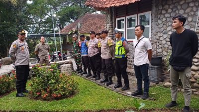 Ratusan Jemaat Khusyuk Jalani Jalan Salib di Gua Maria Lourdes Puhsarang, Polsek Semen Siaga Amankan Prosesi