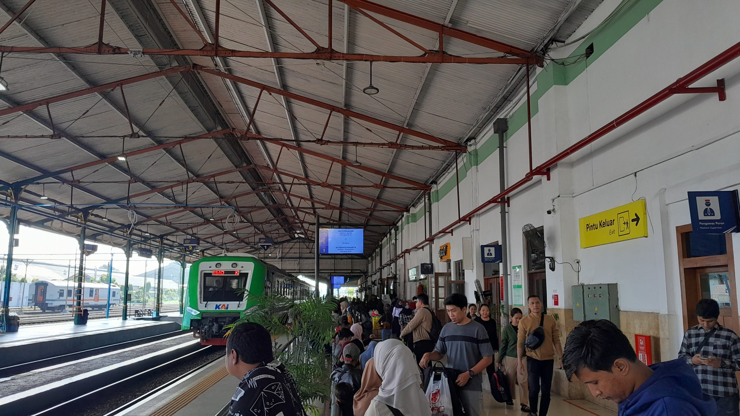 Arus Balik H+4, Sebanyak  13.094 Penumpang Tinggalkan Daop 7 Madiun, Kedatangan Capai 176 Ribu Orang