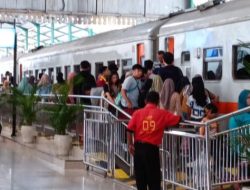 Sebanyak 14.743 Penumpang Gunakan Kereta Jarak Jauh dari Stasiun Kediri Selama Periode Mudik