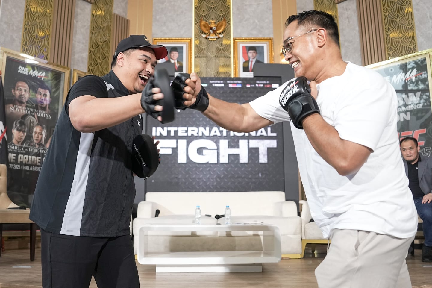 Menpora Dito Dukung One Pride MMA, Dorong Pertumbuhan Industri Olahraga Combat di Indonesia