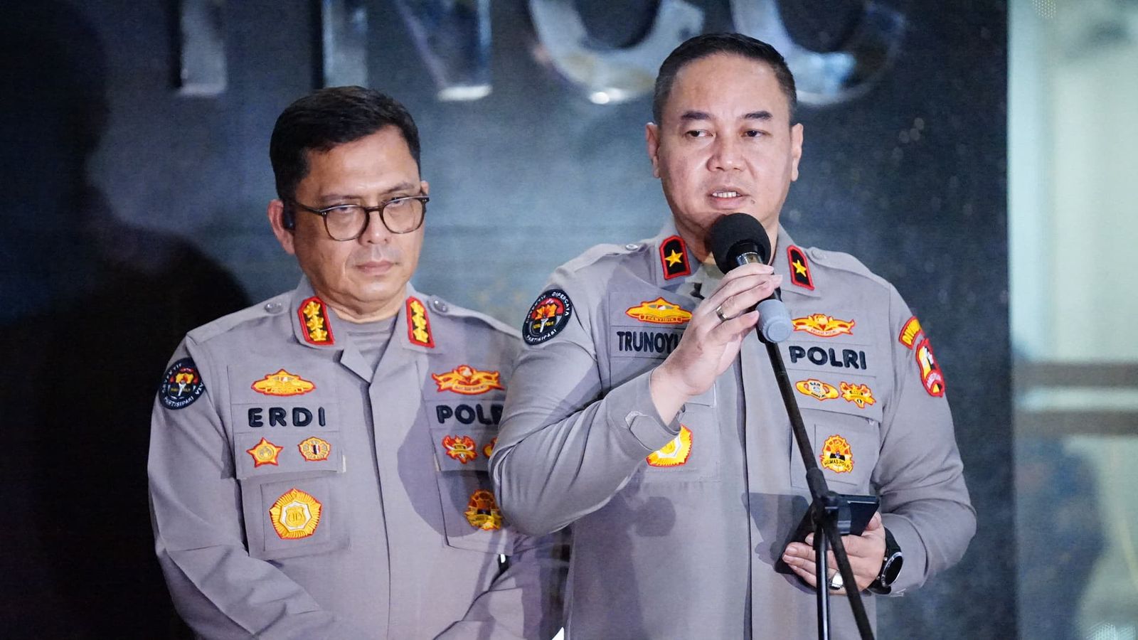 Polri Pastikan Tim Brimob Selamatkan Ketua Komnas HAM Papua Saat Penembakan di Teluk Bintuni
