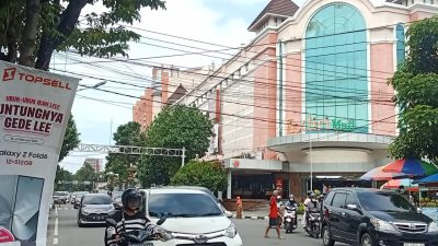 Lalu Lintas Usai Libur Paskah di Kediri Tetap Lancar, Pusat Perbelanjaan Alami Kenaikan Volume Kendaraan