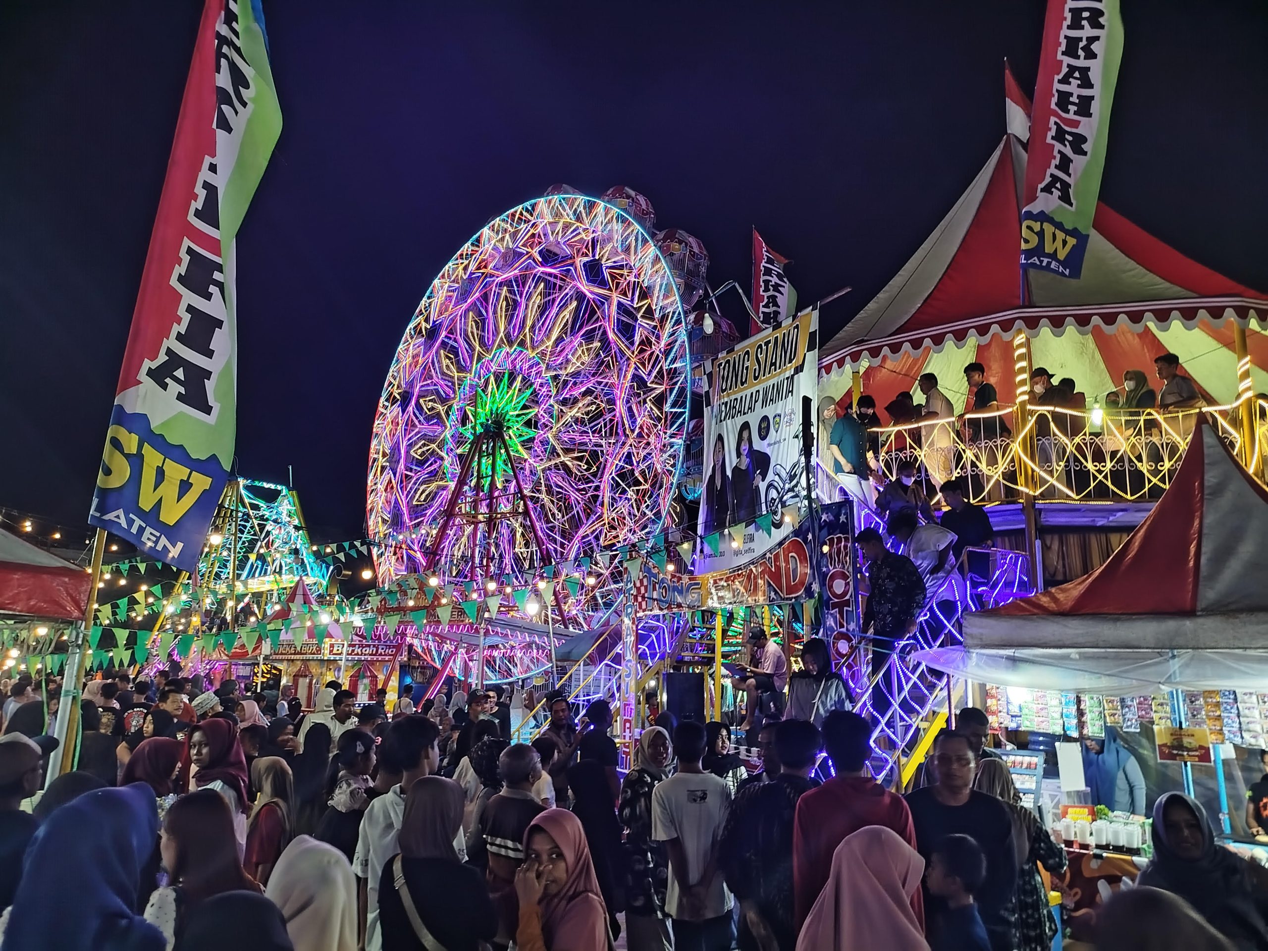 Antusiasme Tinggi, Pemkab Ponorogo Putuskan Perpanjang Pasar Malam hingga 21 April