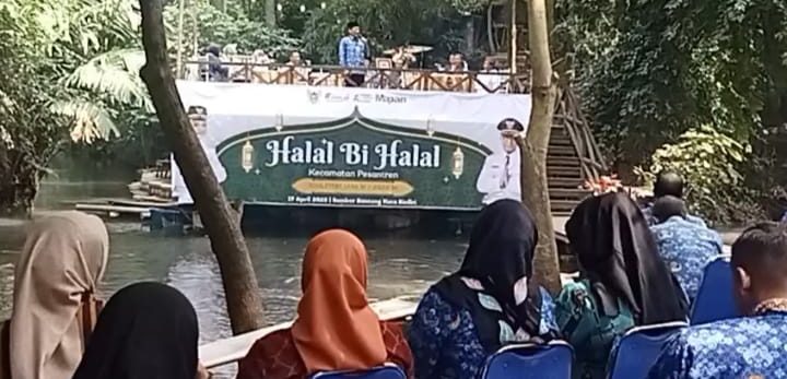 Jalin Keakraban, Kecamatan Pesantren Gelar Halalbihalal di Wisata Alam Sumber Banteng