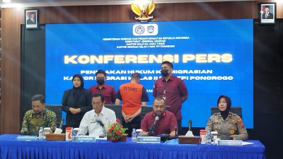 Langgar Izin Tinggal, WNA Irak Dideportasi oleh Imigrasi Ponorogo
