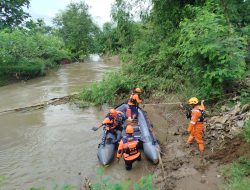 Hari Kedua Operasi SAR, BPBD Ponorogo Susuri Sungai Keling Sepanjang 2 Kilometer