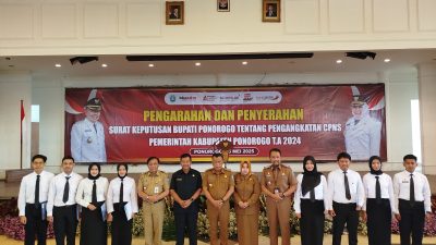 Serahkan SK 304 CPNS, Bupati Ponorogo : Layanan Publik adalah Wujud Pengabdian Tertinggi