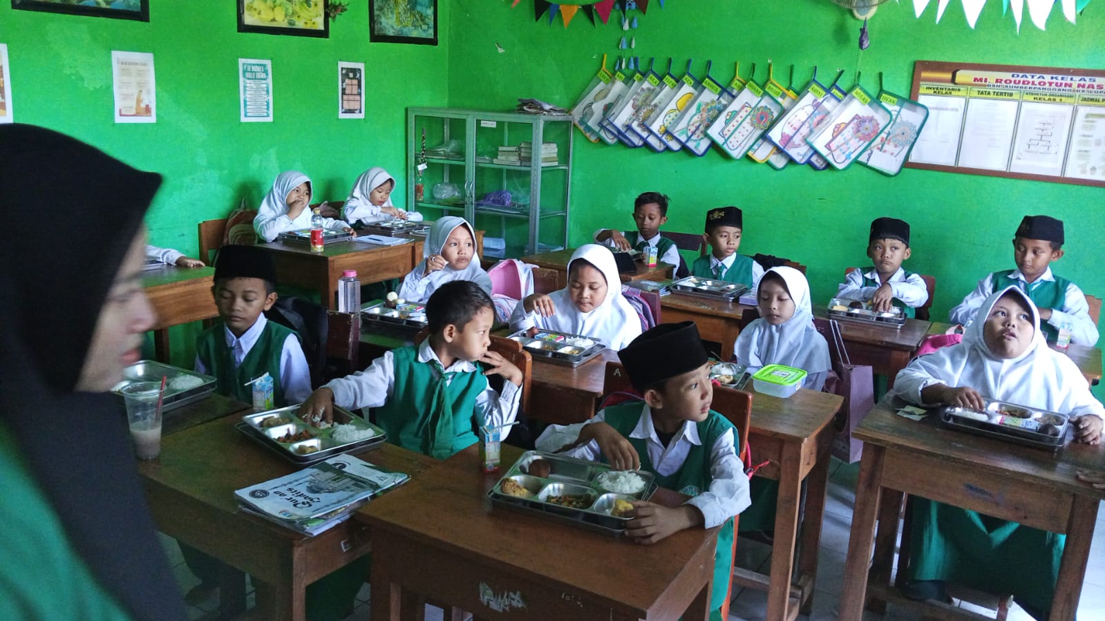 Program Makan Bergizi Gratis Jangkau Ribuan Siswa di Kembangbahu, Lamongan
