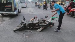 Hindari Jalan Berlubang, Pemotor Asal Tuban Tewas Ditabrak Bus Pariwisata di Lamongan