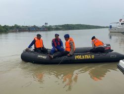 Nelayan Brengkok Dilaporkan Hilang di Laut, Tim SAR dan Warga Lakukan Pencarian Intensif