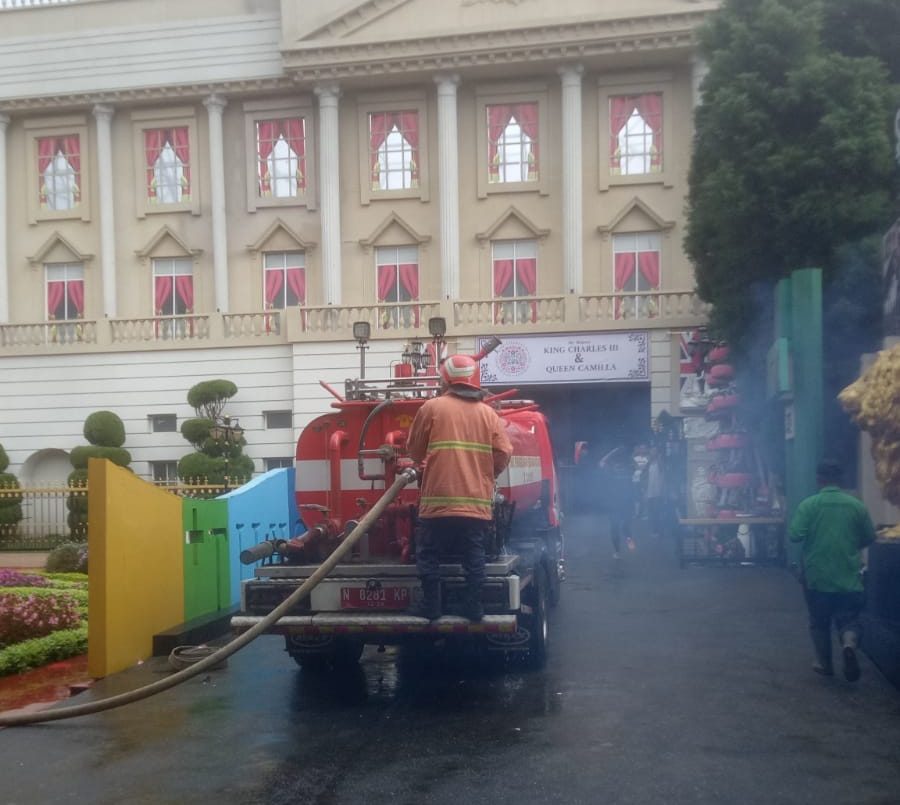 Api Lahap Area London Museum Angkut, Diduga Akibat Konsleting