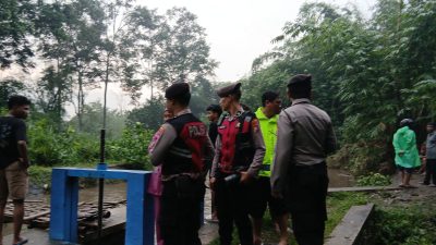 Tinggal Sebentar Benahi Kompor, Balita di Blitar Diduga Tercebur Got dan Hilang